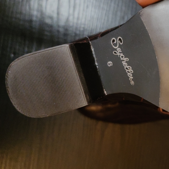 Seychelles Floodplain Booties - Picture 4 of 8